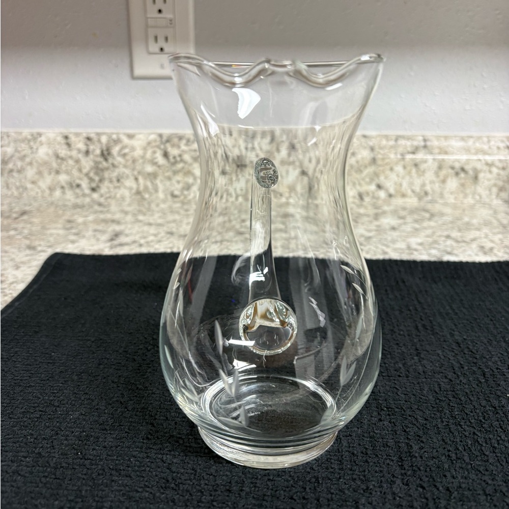 Princess House Heritage Crystal Pitcher with applied handle & ice lip - Picture 6 of 10